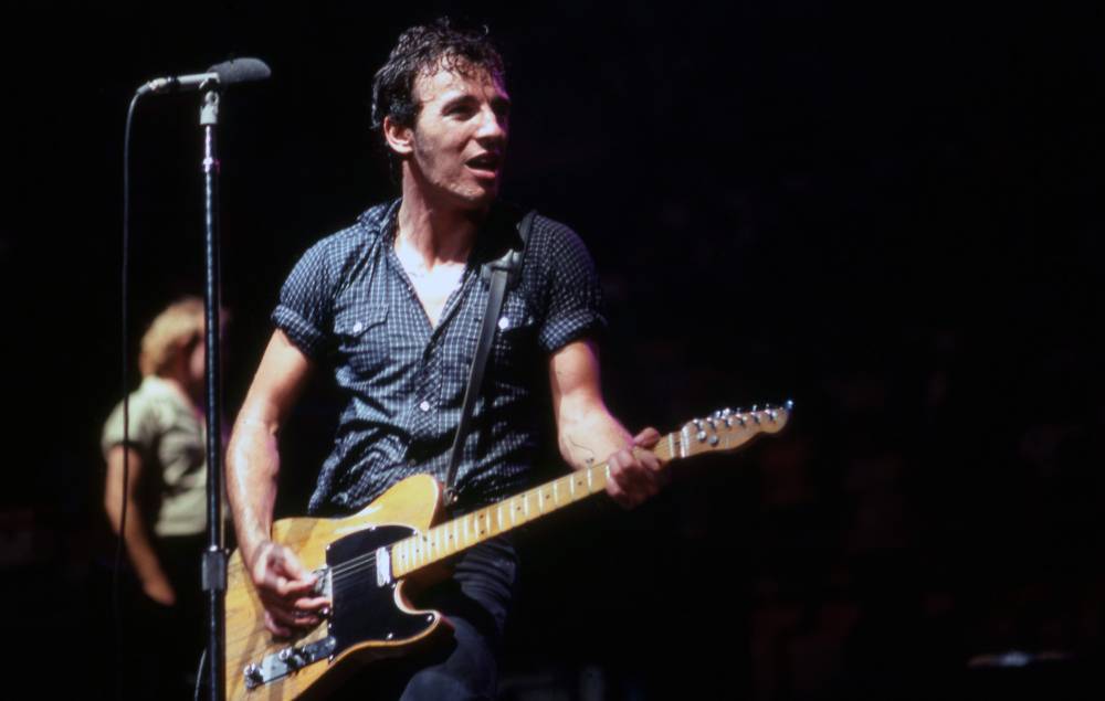 Bruce Springsteen - Bruce Springsteen shares new 1981 live album to benefit coronavirus relief in New Jersey - nme.com - state New Jersey - county Rutherford