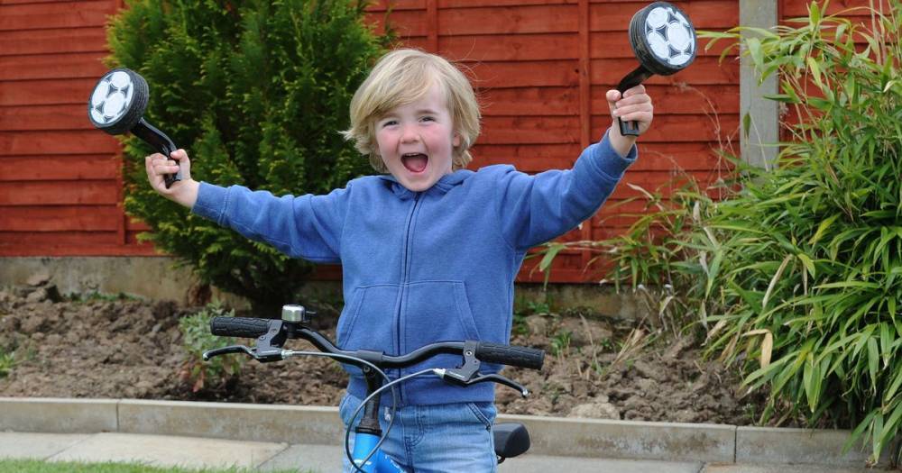 Tom Moore - Little four-year-old inspired by Captain Tom Moore is cycling 100 miles to raise money for the NHS - dailyrecord.co.uk