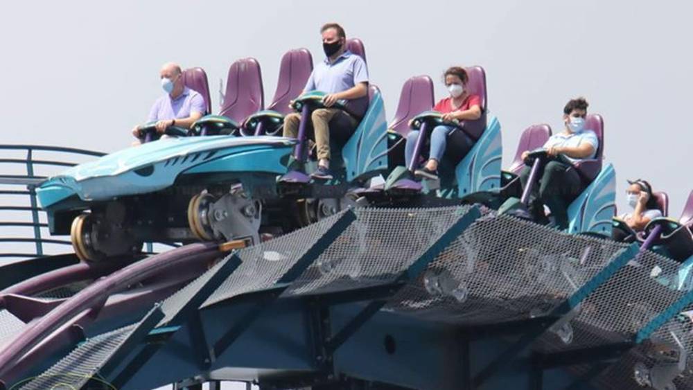 Photos, video show riders wearing masks during tests on SeaWorld Orlando’s Mako coaster - clickorlando.com - state Florida