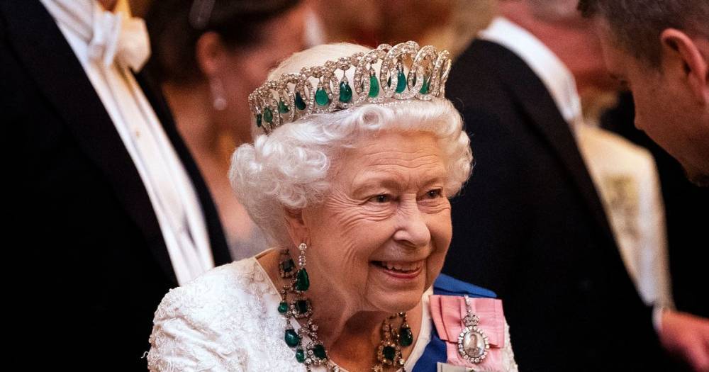 This is how much The Queen is worth as it's revealed her net worth has dropped by £20 million - ok.co.uk