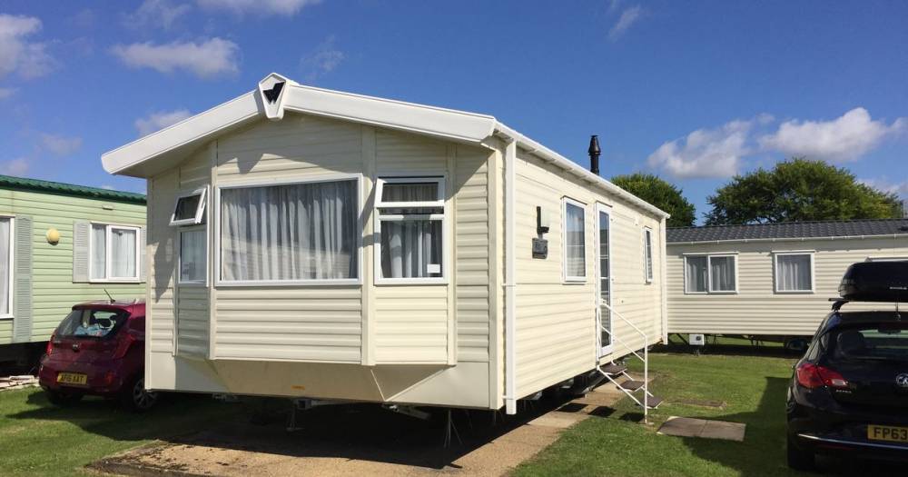 Martin Lewis - Martin Lewis issues warning to caravan parks over refund fees for owners - mirror.co.uk - Britain