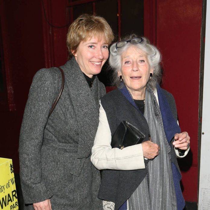 Emma Thompson - Emma Thompson and daughter caring for her elderly mother during lockdown - peoplemagazine.co.za - Britain - Scotland