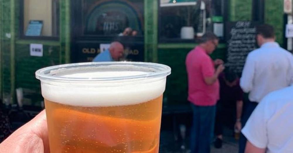 Brit landlords find way around lockdown to open and serve cold pints to punters - dailystar.co.uk - Britain
