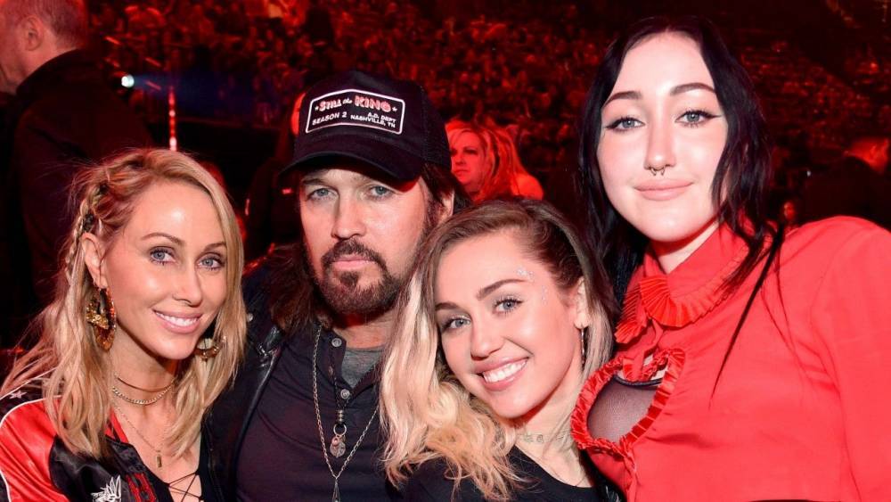 Miley Cyrus - Billy Ray Cyrus - Tish Cyrus - Rachel Smith - Billy Ray Cyrus Talks Family Collaborations Amid Quarantine (Exclusive) - etonline.com