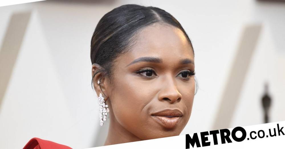 Page VI (Vi) - Jennifer Hudson - Jennifer Hudson is being sued for ‘sharing pap photo of herself without permission’ - metro.co.uk