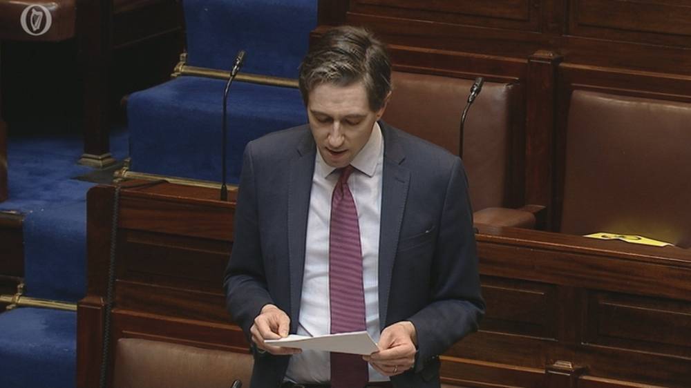 Simon Harris - Martin Cormican - Advice on two-hour Dáil sittings 'specific to Oireachtas' - rte.ie - Ireland