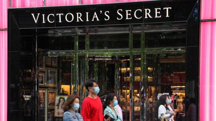 Coronavirus prompts Victoria's Secret to permanently close 250 US, Canada stores - fox29.com - Usa - Canada - state Ohio - Columbus, state Ohio - Victoria
