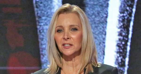 Lisa Kudrow - Lisa Kudrow Expressed Her Frustration With Not Being Able To Hug Anyone At Her Mother's Funeral - msn.com
