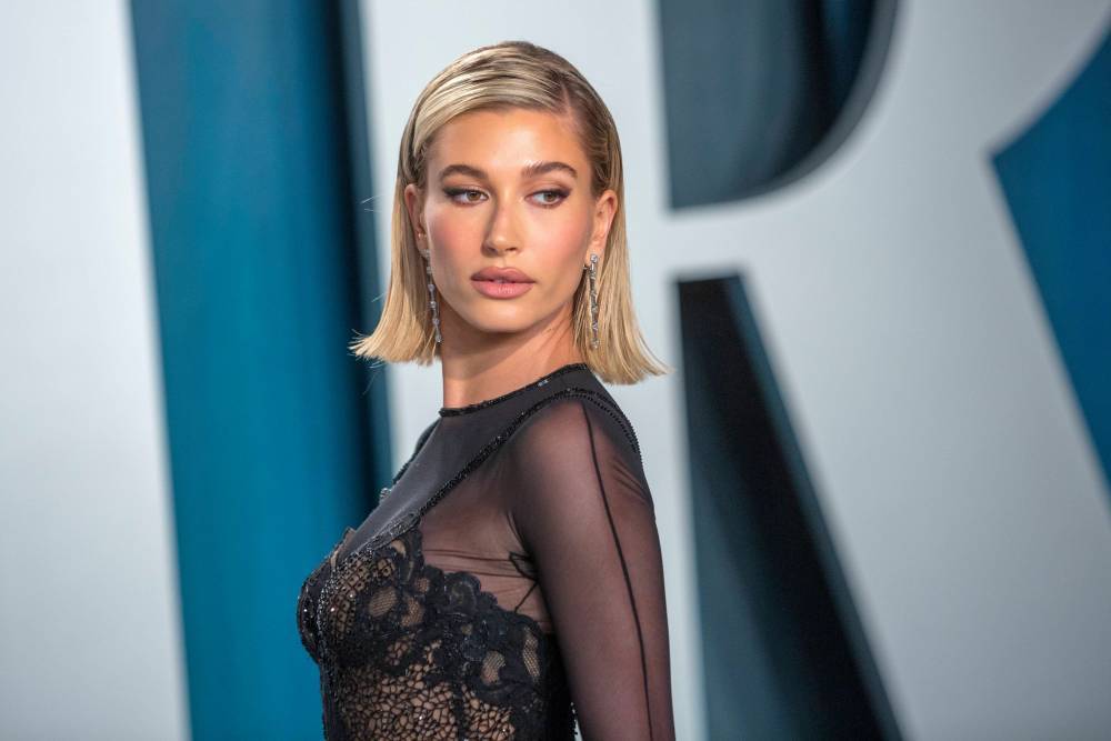 Gigi Hadid - Hailey Bieber Slams ‘Crazy’ Edited Photo After Being Accused Of Getting Plastic Surgery - etcanada.com