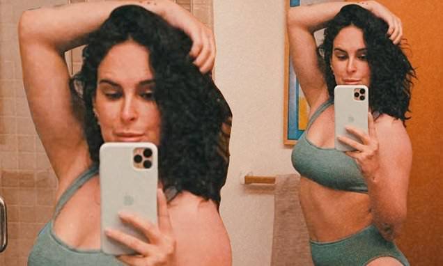 Rumer Willis flaunts her toned figure after opening up about insecurities in body positivity post - dailymail.co.uk