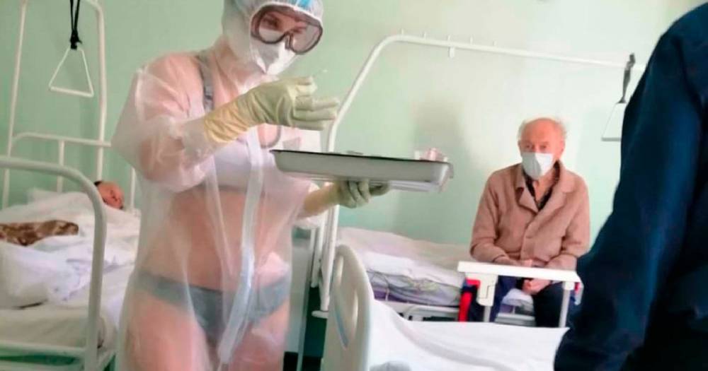 Vladimir Putin - Coronavirus nurse who wore see-through gown on men's ward will not lose her job - mirror.co.uk - Russia - city Tula