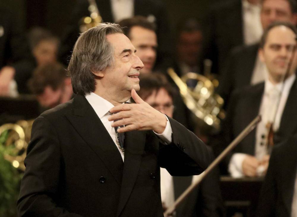 Symphony No - Riccardo Muti - Muti to conduct classical music's return to Italian stage - clickorlando.com - Italy