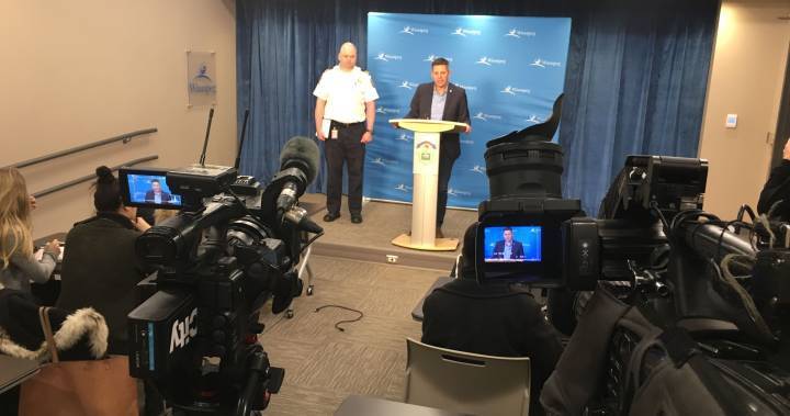 Brian Bowman - Jason Shaw - Winnipeg mayor to give update on city’s COVID-19 response Friday - globalnews.ca