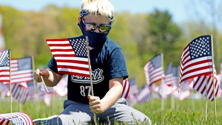 Maddie Meyer - As Memorial Day tempts people outdoors, virus rebound feared - fox29.com - Usa - Los Angeles - state Massachusets