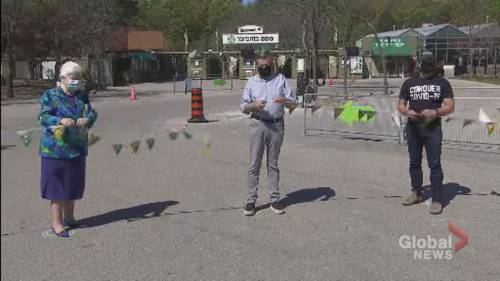 John Tory - Toronto Zoo - Coronavirus outbreak: Tory encourages visitors to come to Toronto Zoo drive-through - globalnews.ca
