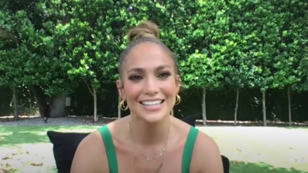 Jennifer Lopez - Alex Rodriguez - Jennifer Lopez Explains Who the Mysterious Man in Her Viral Gym Selfie Really Is - etonline.com