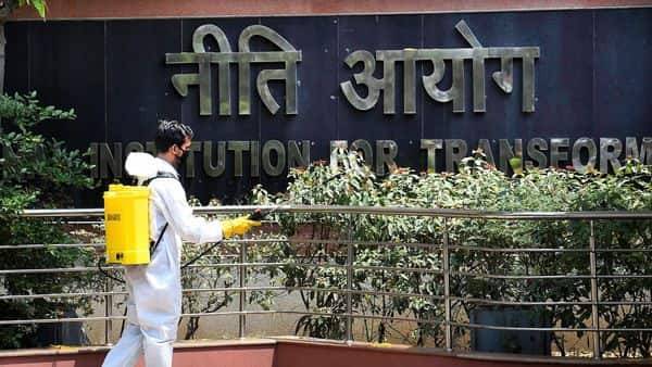 Covid-19 impact: Niti Aayog may pitch for short-duration R&D projects - livemint.com - India