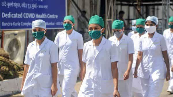 K.Shailaja - Maharashtra requests Kerala for 50 doctors, 100 nurses to fight Covid-19 - livemint.com - city Mumbai - city Pune