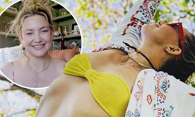 Kate Hudson - Kate Hudson flaunts her incredible physique in a canary yellow bikini as she soaks up the sun - dailymail.co.uk - state California