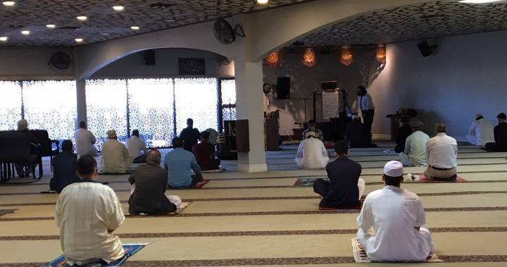 Justin Trudeau - Muslim communities in Edmonton adapt to celebrate Eid al-Fitr amid COVID-19 restrictions - globalnews.ca - Canada