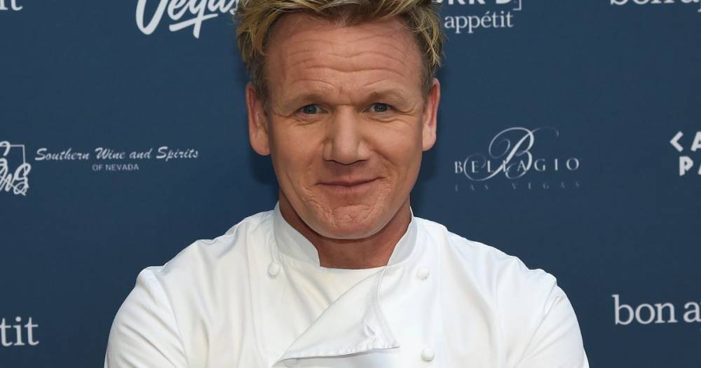 Gordon Ramsay - Gordon Ramsay causes controversy in Cornwall yet again with all-day beach trip on Bank Holiday - dailyrecord.co.uk - Scotland - city London