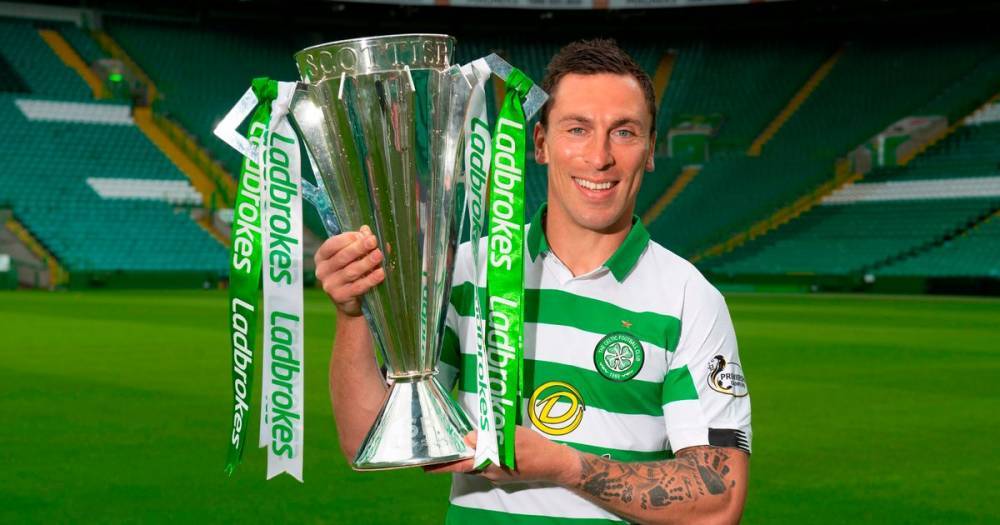 Neil Lennon - Gareth McAuley blasts Celtic's 'tainted and hollow' title as former Rangers defender rips into Hoops stars - dailyrecord.co.uk