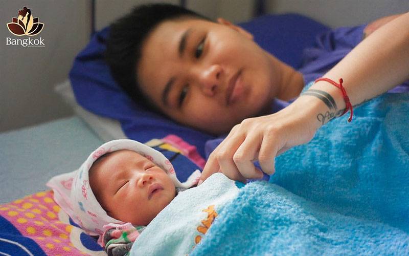 Vietnam First: Transgender Man Gives Birth to a Baby Girl - gaynation.co - Vietnam - city Man