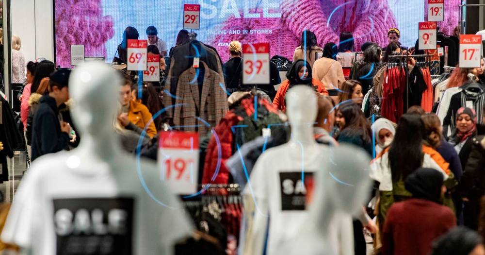 Boris Johnson - Michael Gove - Shoppers warned to 'exercise restraint' when shops reopen next month with no trying on clothes allowed - manchestereveningnews.co.uk