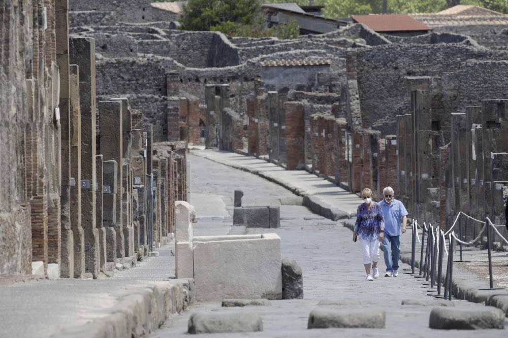 US couple waits 2 1/2 months in lockdown to visit Pompeii - clickorlando.com - Usa - Italy - state Michigan - city Detroit, state Michigan