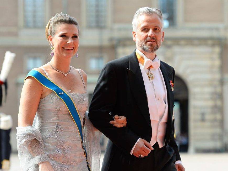 Carl Philip - Prince Carl Philip joins Swedish Army - torontosun.com - Sweden