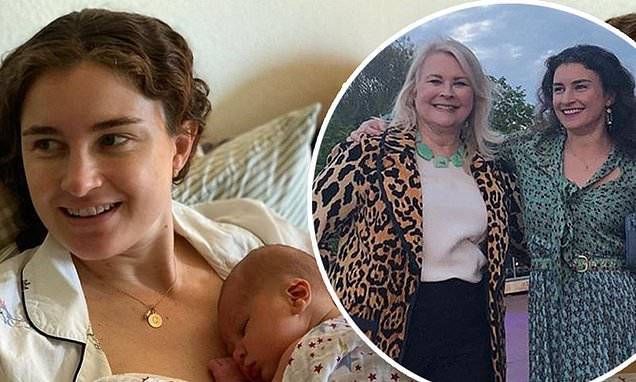 Andrew Cuomo - Candice Bergen - Candice Bergen's daughter Chloé Malle welcomes her first child Arthur - dailymail.co.uk - New York