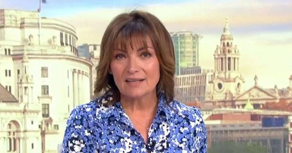 Lorraine Kelly - Lorraine Kelly pays touching tribute to hospital staff looking after her poorly dad - msn.com - Scotland - county Ward