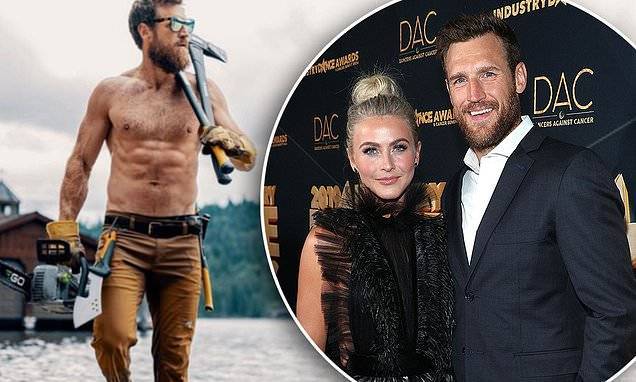 Julianne Hough - Brooks Laich - Brooks Laich goes shirtless and poses with tools in 'thirst trap' photos - dailymail.co.uk - Los Angeles - state Idaho