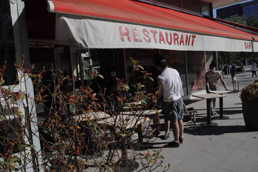 Edouard Philippe - French way of life to resume with restaurants reopening - clickorlando.com - France