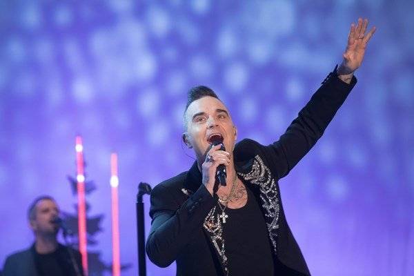 Robbie Williams - Robbie Williams says coronavirus has ‘fed into’ his anxiety - breakingnews.ie - Los Angeles