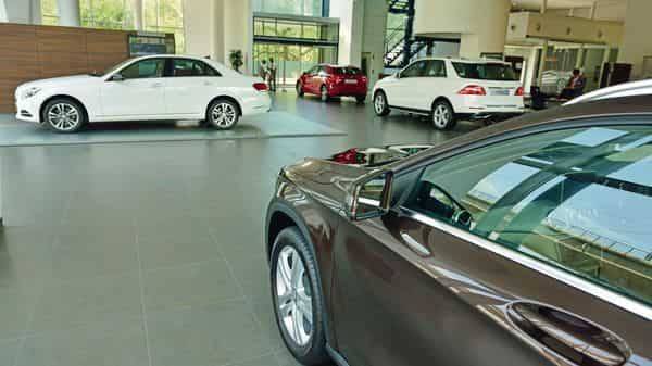 Auto dealers may default on loans due to unsold stock - livemint.com - city New Delhi - India