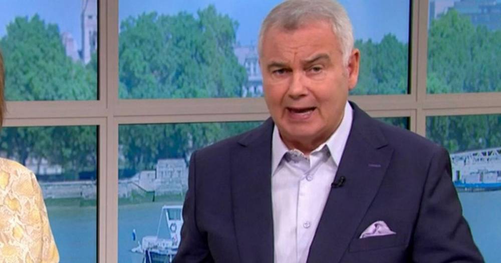 Holly Willoughby - Phillip Schofield - Matt Hancock - Eamonn Holmes shows off his hair skills as he does Ruth Langsfords locks for This Morning - mirror.co.uk