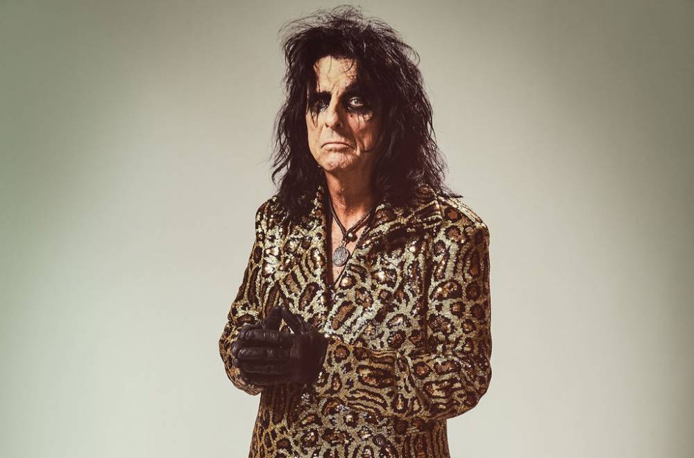 Alice Cooper Is Passing the Time in Quarantine in This Totally Unexpected Way - billboard.com