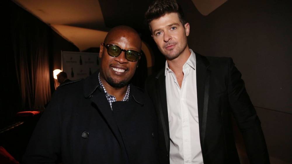 Robin Thicke - Robin Thicke on Honoring Late Friend and Collaborator Andre Harrell With New Song 'Forever Mine' (Exclusive) - etonline.com