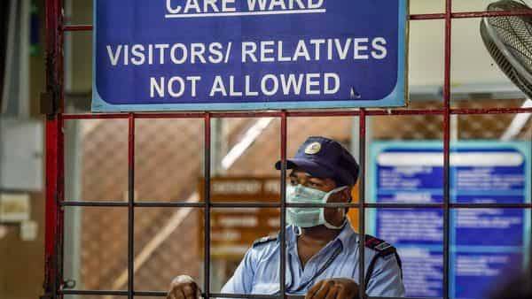Guard at Delhi Covid hospital dies of corona infection - livemint.com - city New Delhi - India - city Delhi