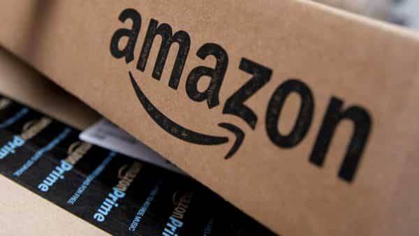 Amazon offers 125,000 full-time jobs to temporary employees - livemint.com - India - city Seattle