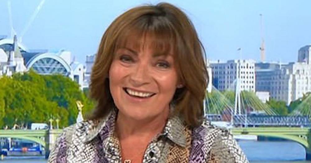 Lorraine Kelly - Lorraine Kelly pays touching tribute to Hairmyres Hospital staff - dailyrecord.co.uk - Britain - county Ward