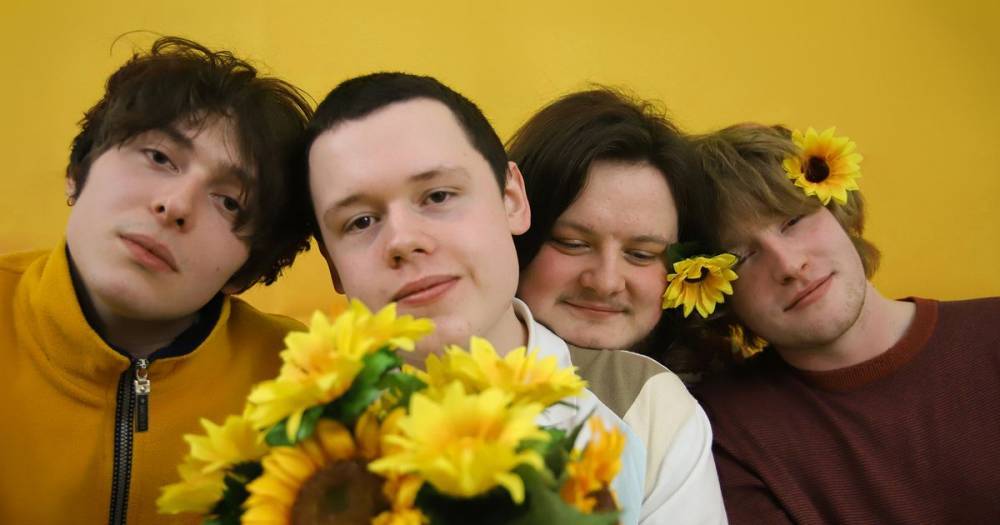 Wishaw rock band release their new single 'coming through' today - dailyrecord.co.uk