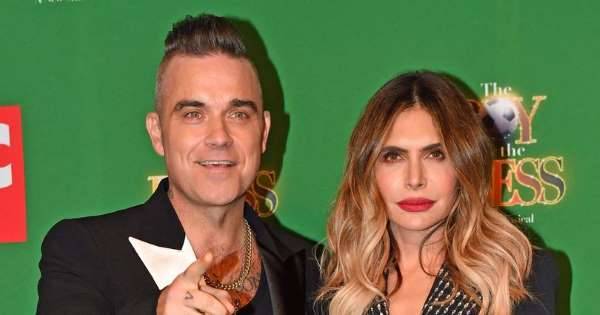 Robbie Williams - Robbie Williams' wife Ayda opens up on extent of mum's ill health - msn.com