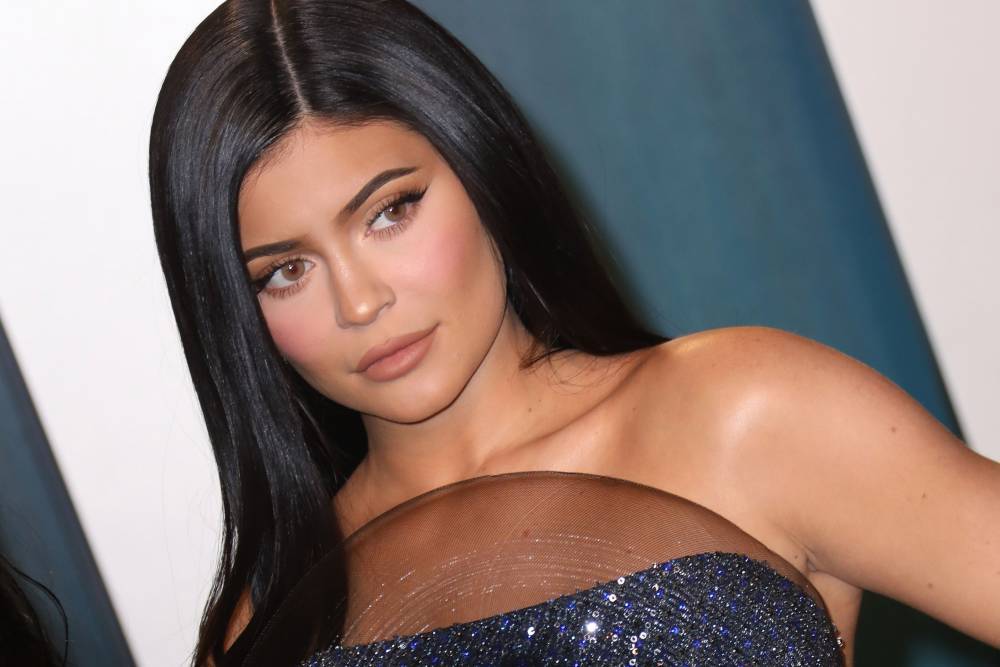 Kylie Jenner - Kris Jenner - Kylie Jenner’s Lawyer Blasts Forbes Article As ‘Outright Lies,’ Demands Retraction - etcanada.com