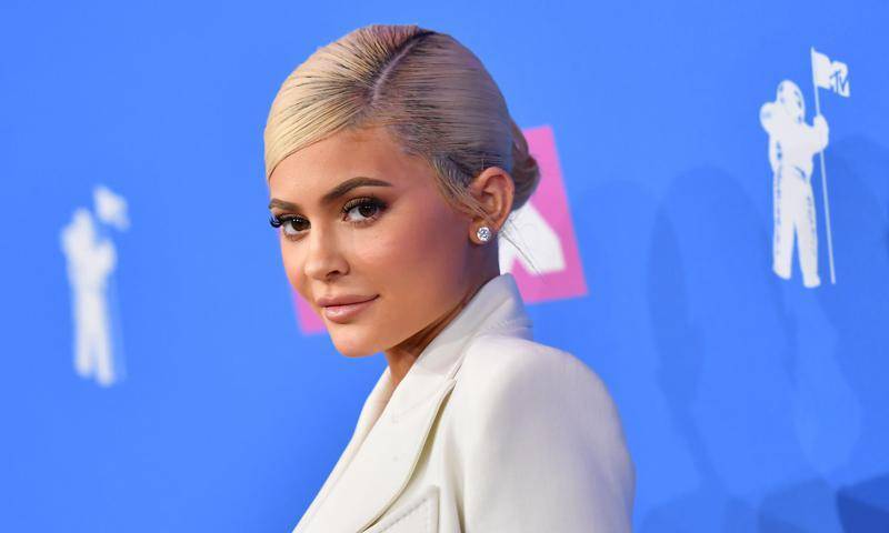 Kylie Jenner - Kris Jenner - Kylie Jenner responds to Forbes claims on her ‘web of lies’ and stripping her of her billionaire title - us.hola.com
