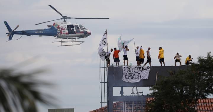 South America - Inmates take guards hostage at prison in coronavirus-hit Brazilian city of Manaus - globalnews.ca - Brazil