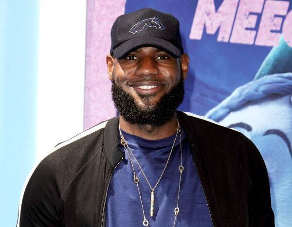 LeBron James Is a True MVP at the 2020 Nickelodeon Kids' Choice Awards With 2 Wins - eonline.com - Los Angeles - state Ohio - city Akron, state Ohio