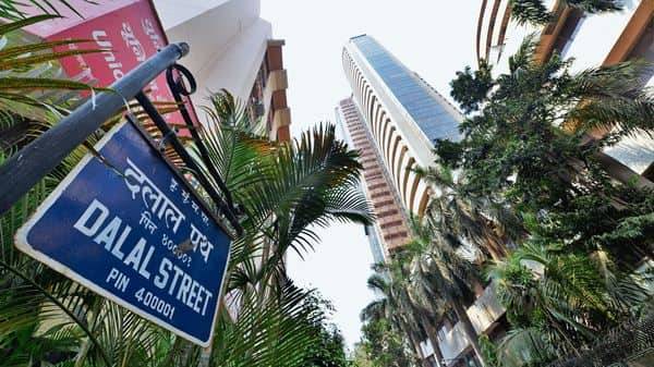 Wary of post-covid biz prospects, firms suspend earnings forecasts - livemint.com - India - city Mumbai