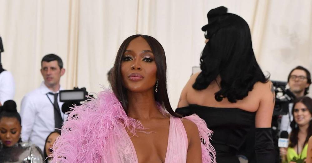 Naomi Campbell - Naomi Campbell reveals that her favorite Met Gala look came together in 36 hours - wonderwall.com